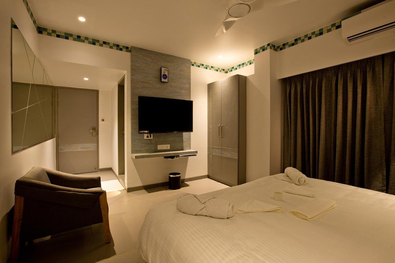 Hotel Millennium Park Панчгани Экстерьер фото